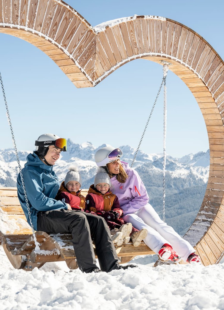 Familie genießt Skitag © Tourismusverband Großarltal/Lorenz Masser